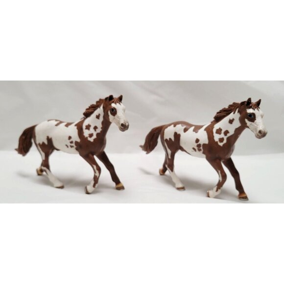 Schleich Pair of 6" Long Brown & White Pinto Horse Figurines - Picture 2 of 9